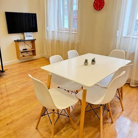 Super Stylish Central - Apartment